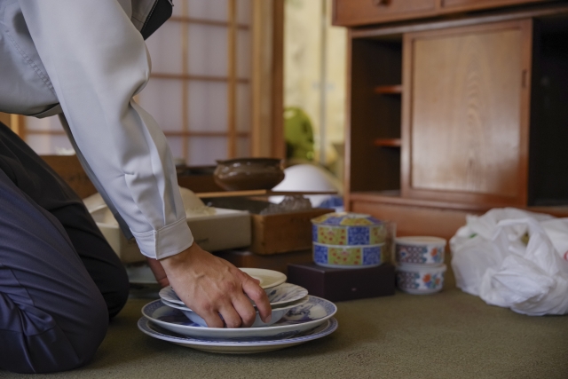 遺品整理・貴重品探索