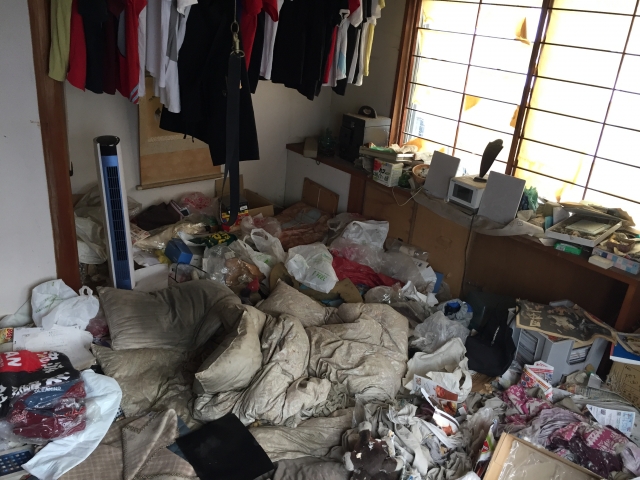 ゴミ屋敷・汚部屋の片付けイメージ